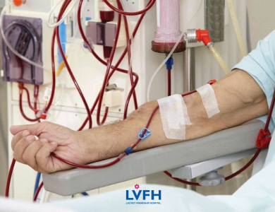 Chạy thận 15 năm, cánh tay “phình như bóng”: Bác sĩ phát hiện nguyên nhân ít ai ngờ