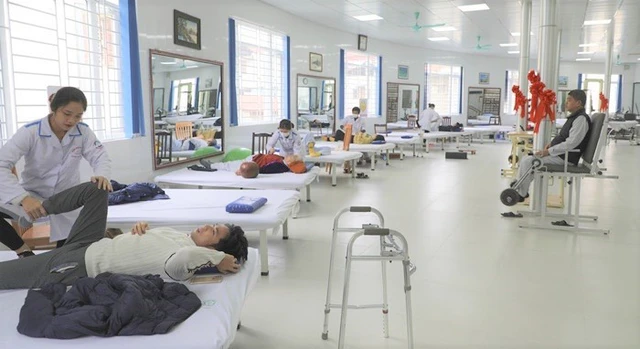 Vượt 'cửa tử' đột quỵ nhưng lại bỏ ngỏ phục hồi chức năng